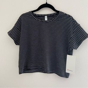 Lululemon Cates tee size 6 NWT
